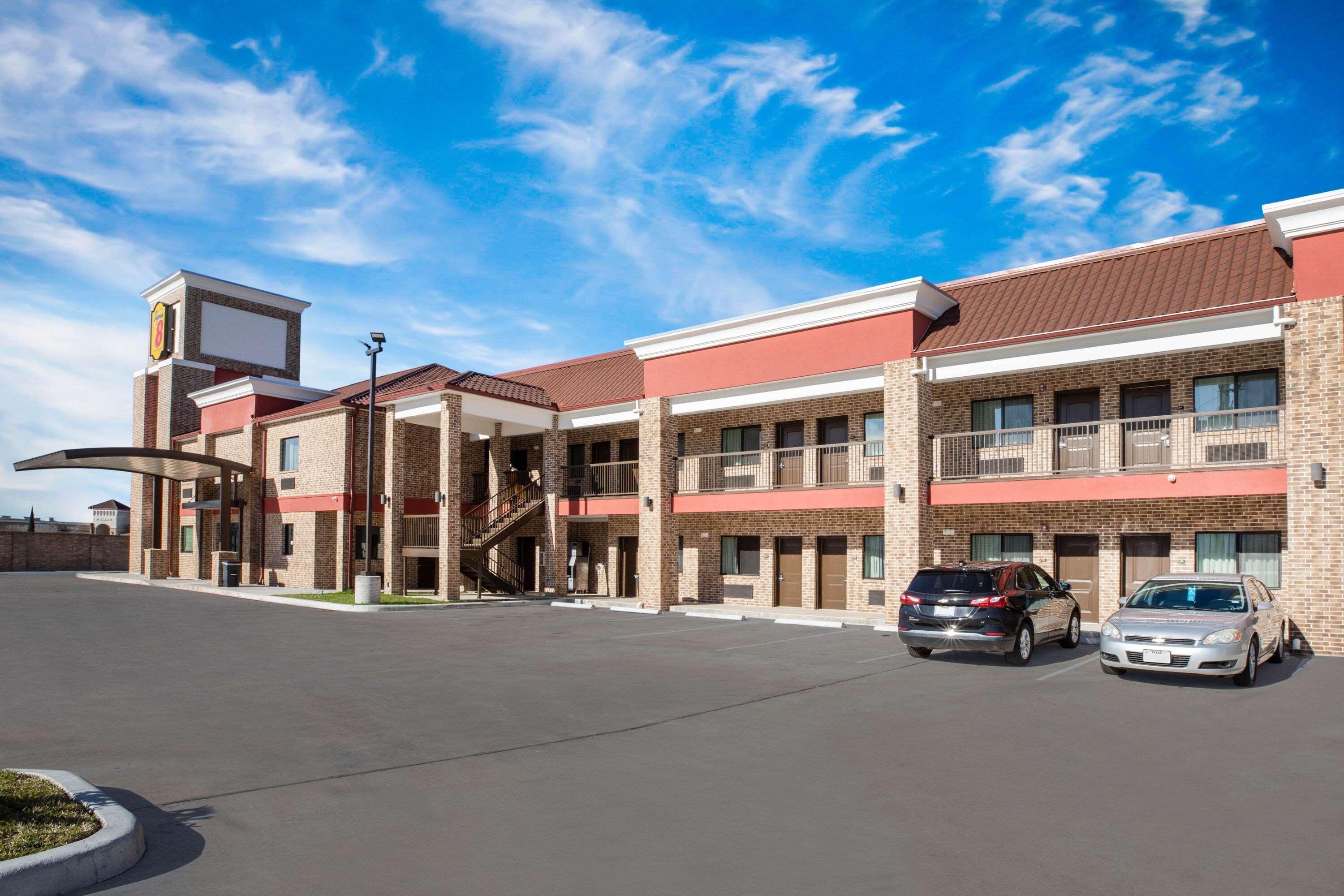 Super 8 By Wyndham Humble Houston Fallcreek Zewnętrze zdjęcie