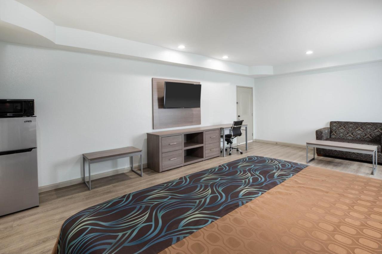 Super 8 By Wyndham Humble Houston Fallcreek Zewnętrze zdjęcie