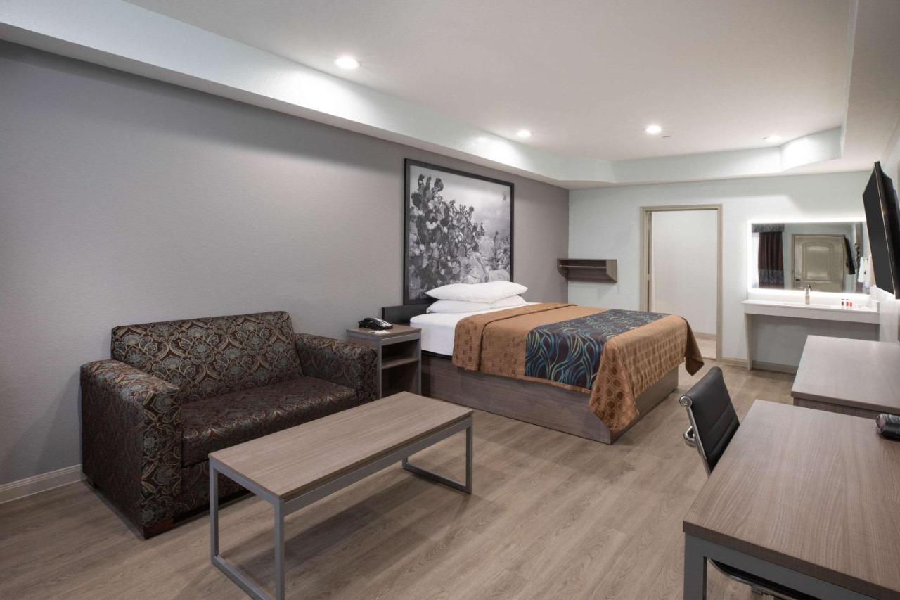 Super 8 By Wyndham Humble Houston Fallcreek Zewnętrze zdjęcie